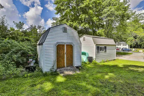 5 Den Avenue Merrimack NH 03054