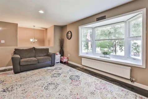 5 Den Avenue Merrimack NH 03054