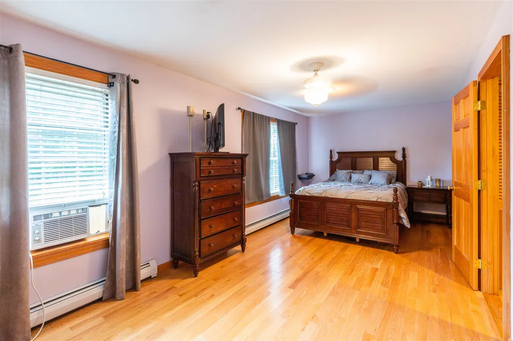 76 Nottingham Road Raymond NH 03077