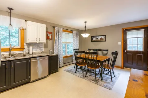 76 Nottingham Road Raymond NH 03077