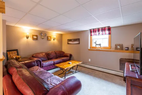 76 Nottingham Road Raymond NH 03077