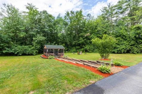 76 Nottingham Road Raymond NH 03077