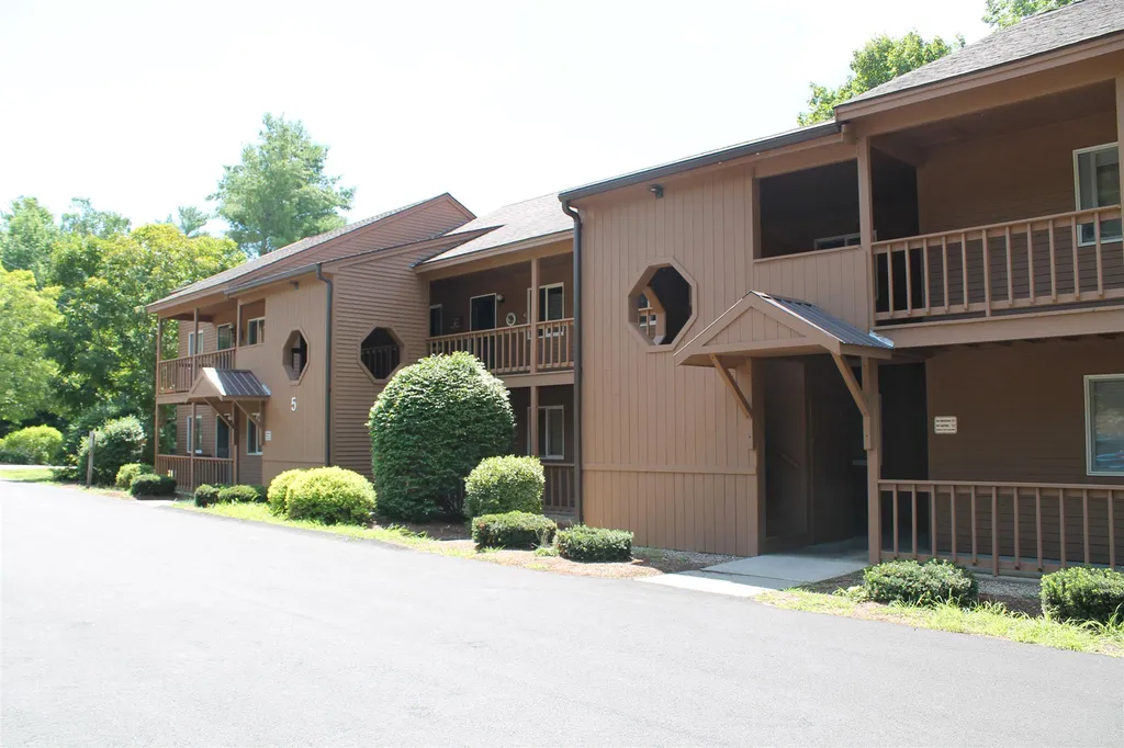 5 Goldfinch Road Lincoln NH 03251