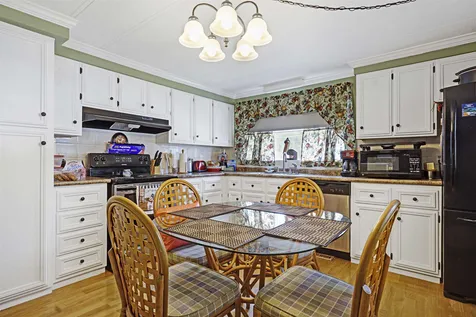 16 Cottonwood Lane Merrimack NH 03054