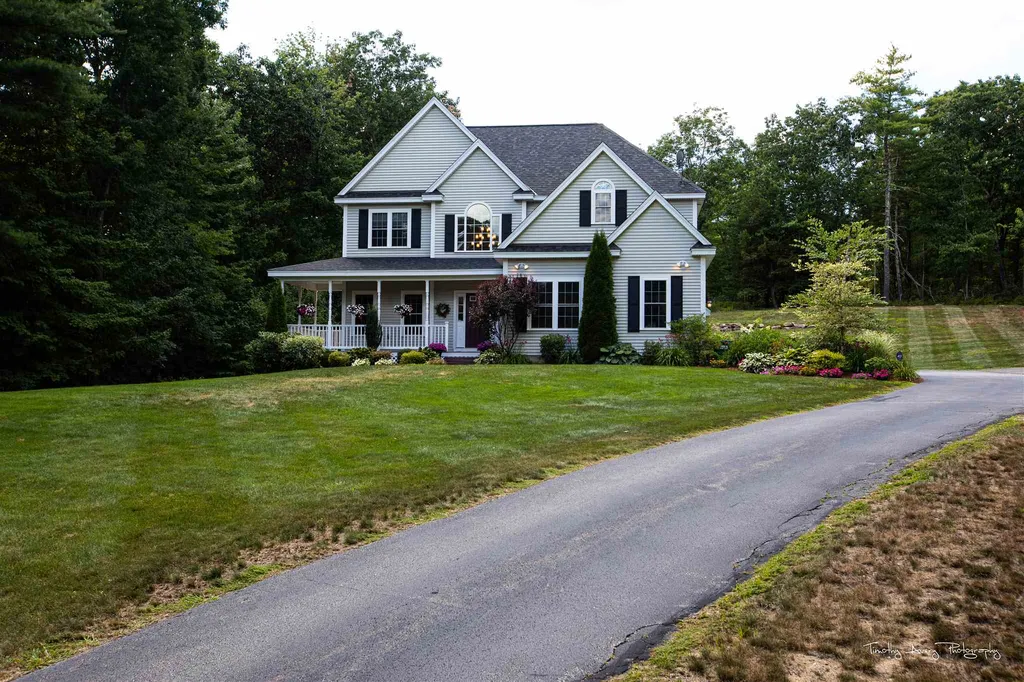 17 Winterberry Road Brookline NH 03033