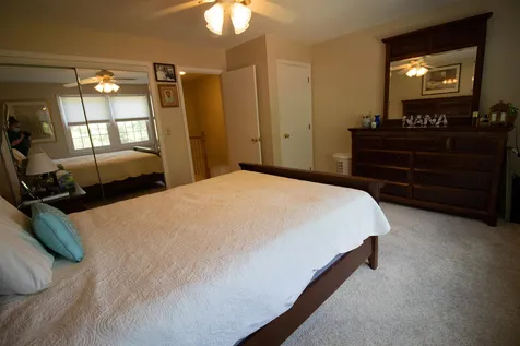 126 Fox Hollow Way Manchester NH 03104