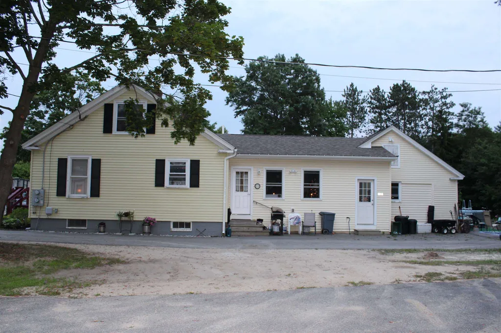 22 New Rochester Road Dover NH 03820