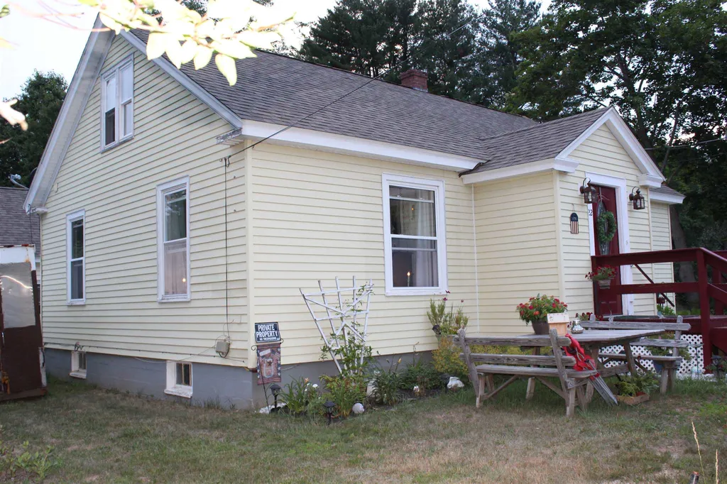 22 New Rochester Road Dover NH 03820