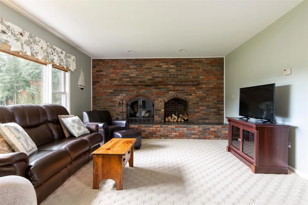 615 Thayer Beach Road Colchester VT 05446
