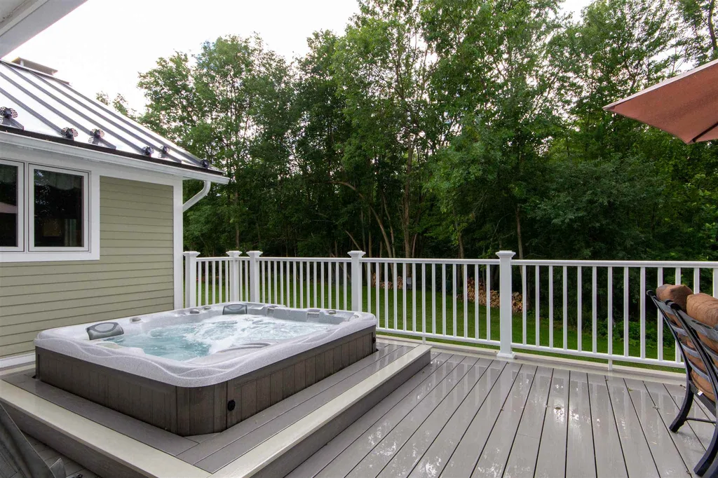 615 Thayer Beach Road Colchester VT 05446