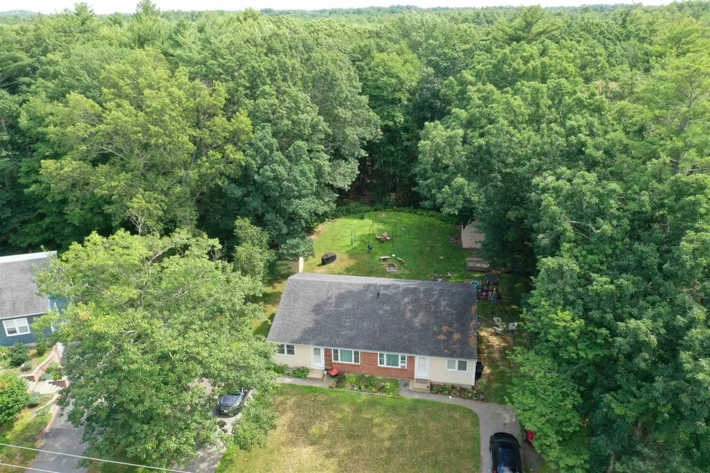 2 Pinewood Drive Somersworth NH 03878