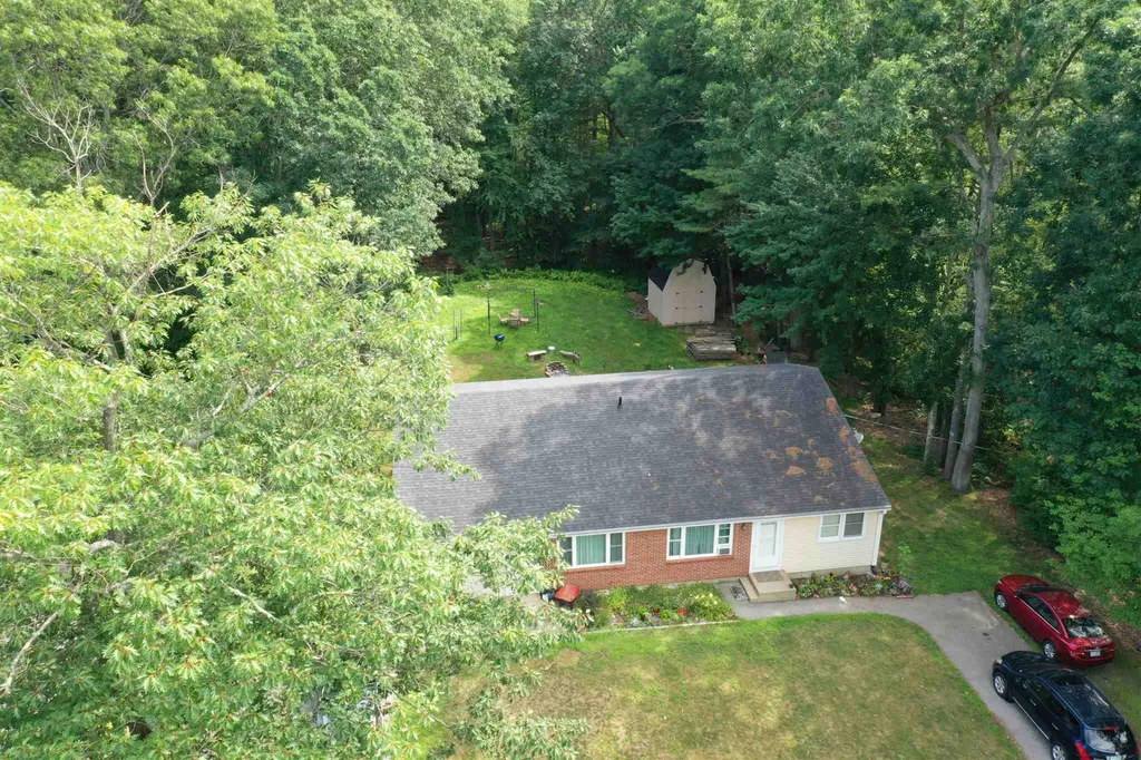 2 Pinewood Drive Somersworth NH 03878