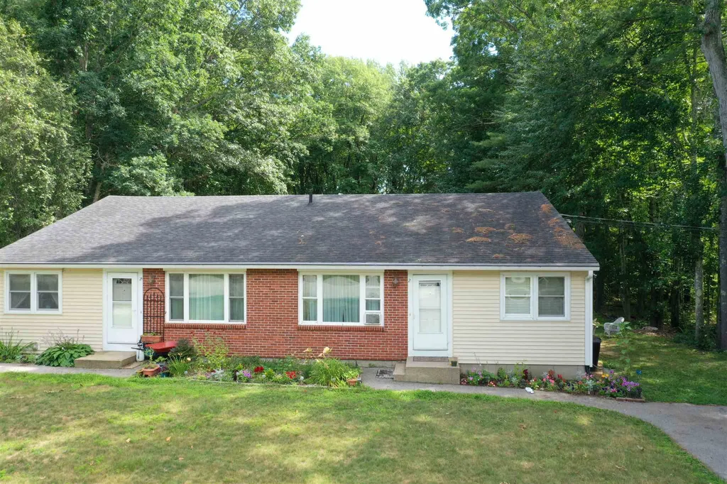 2 Pinewood Drive Somersworth NH 03878