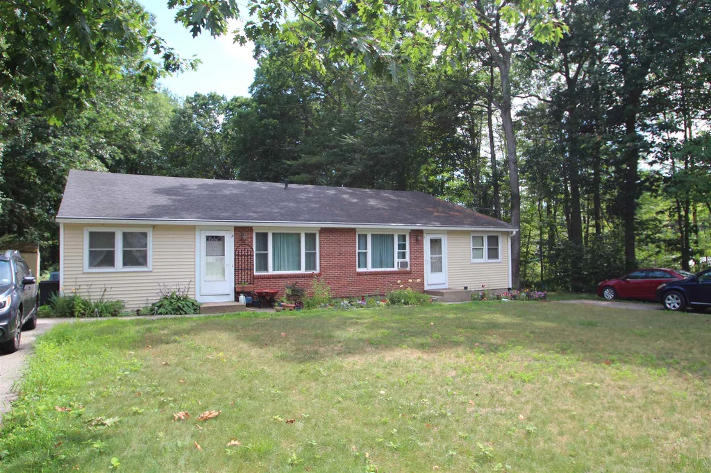 2 Pinewood Drive Somersworth NH 03878