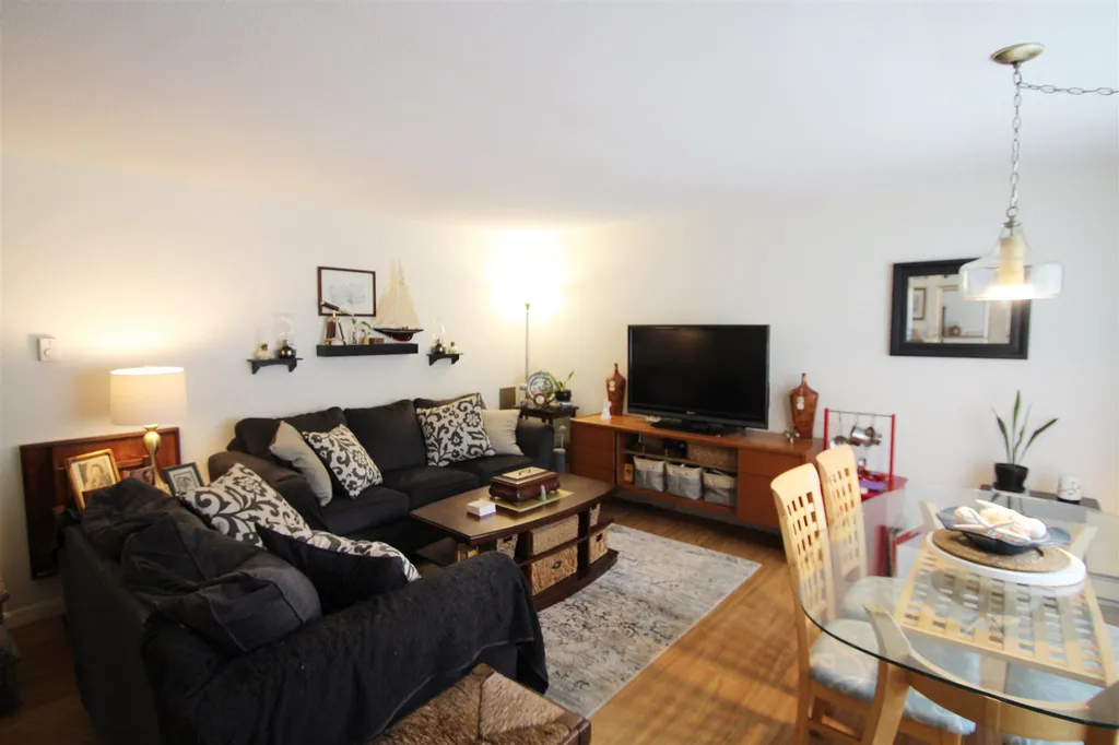 2 Pinewood Drive Somersworth NH 03878