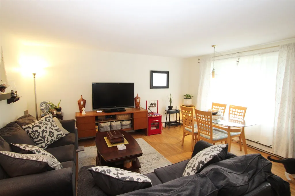 2 Pinewood Drive Somersworth NH 03878