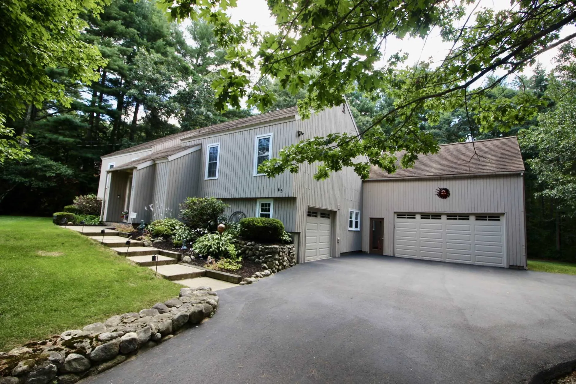 45 Adam Drive Hudson NH 03051