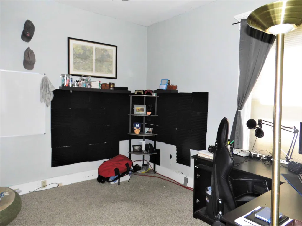 27 Pennacook Street Manchester NH 03104