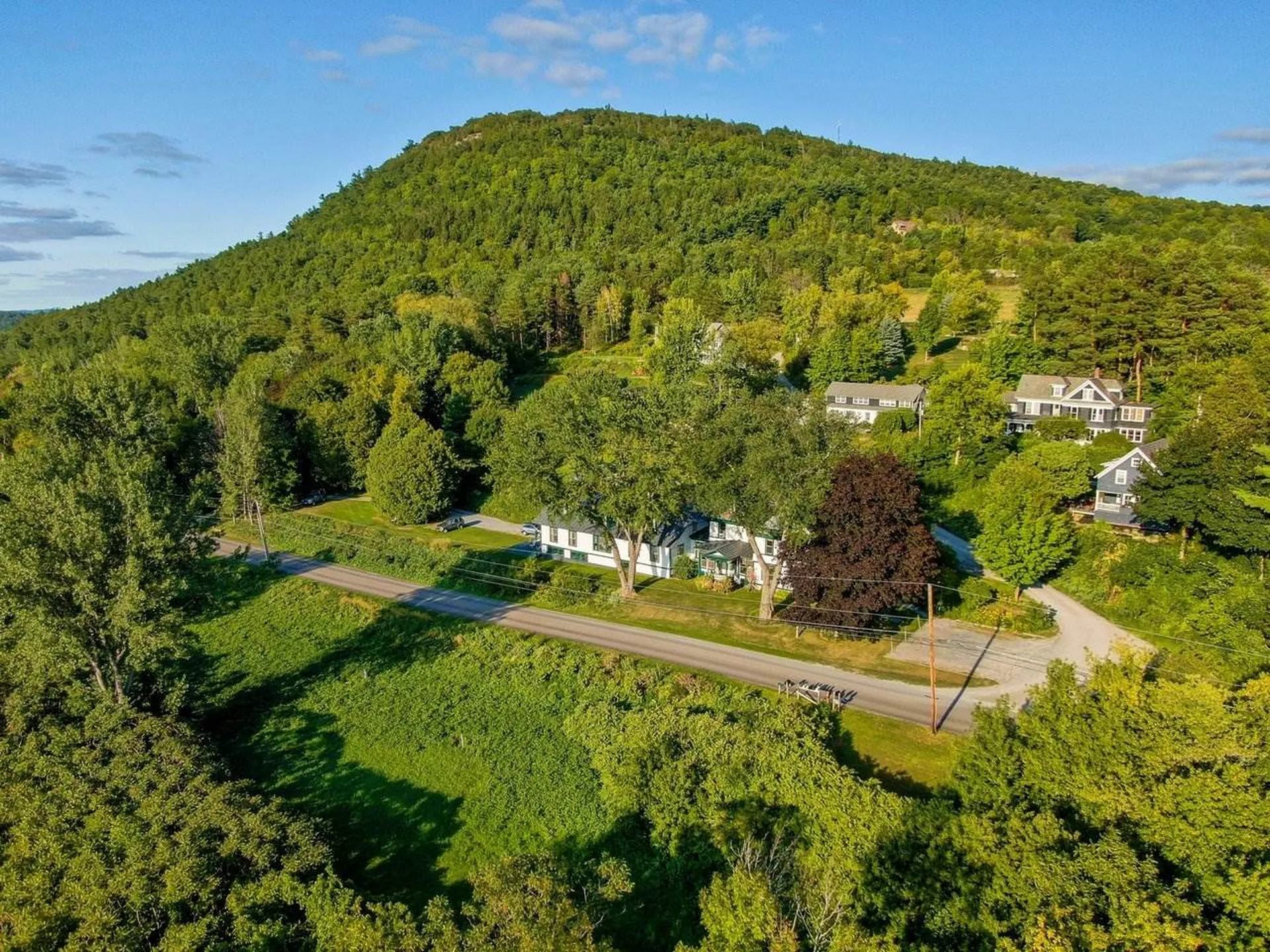 27 Inn Road Charlotte VT 05445