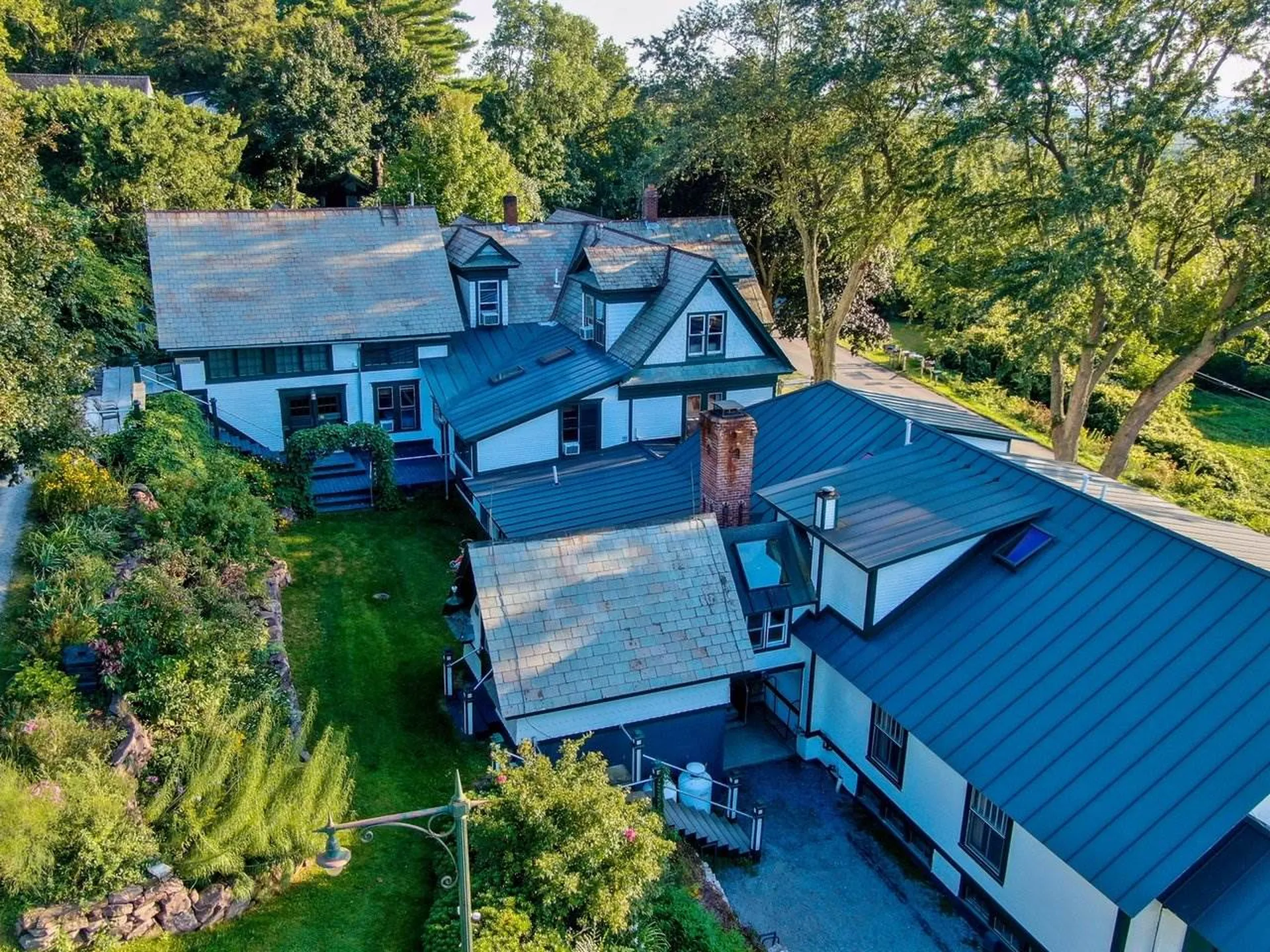 27 Inn Road Charlotte VT 05445