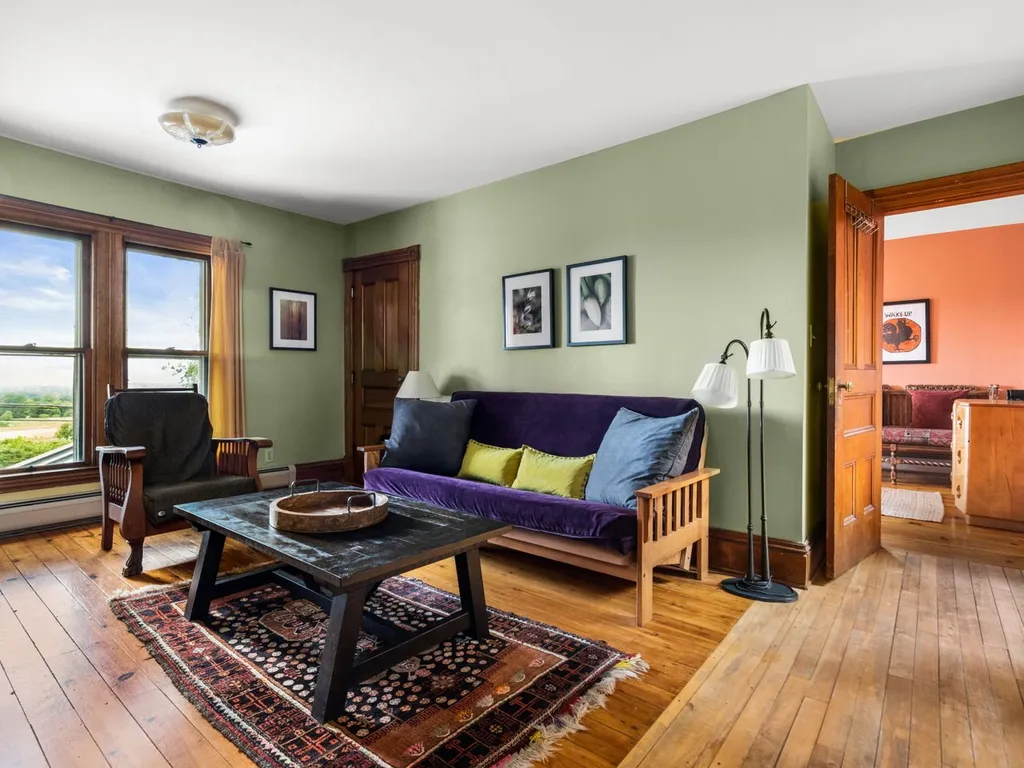 27 Inn Road Charlotte VT 05445