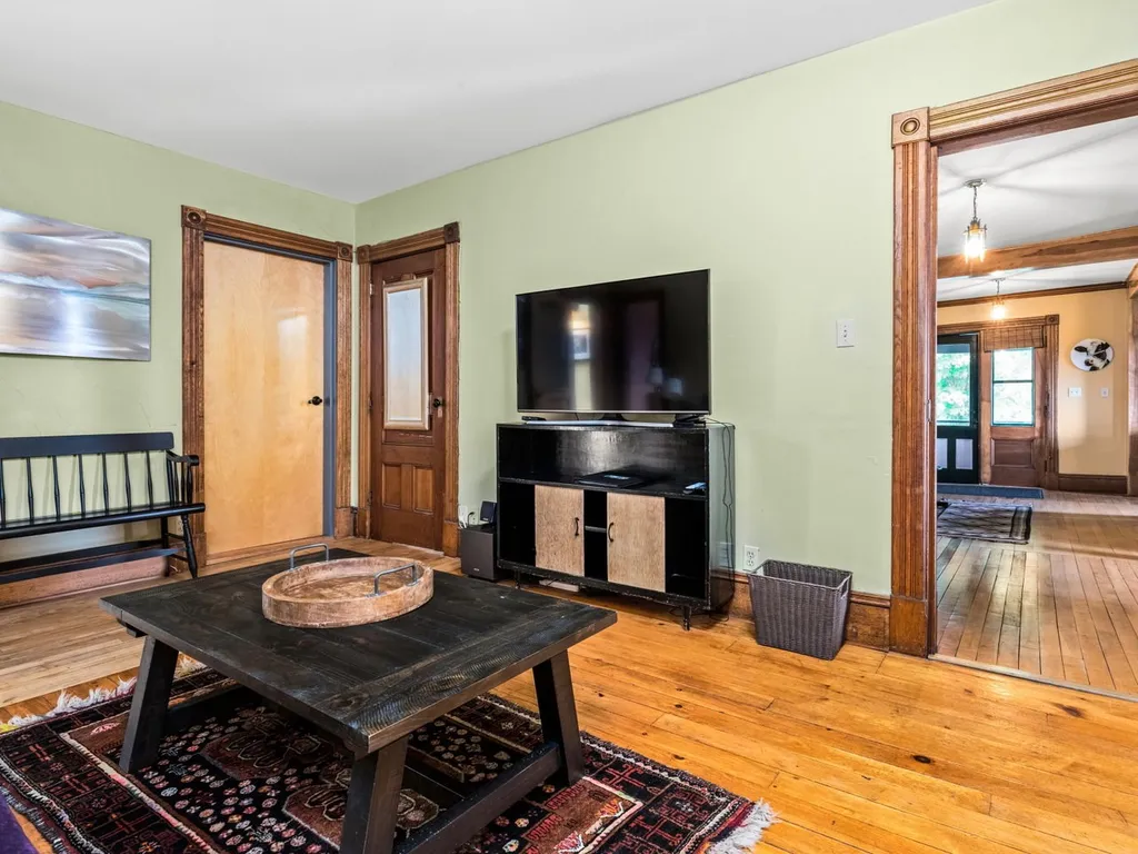 27 Inn Road Charlotte VT 05445