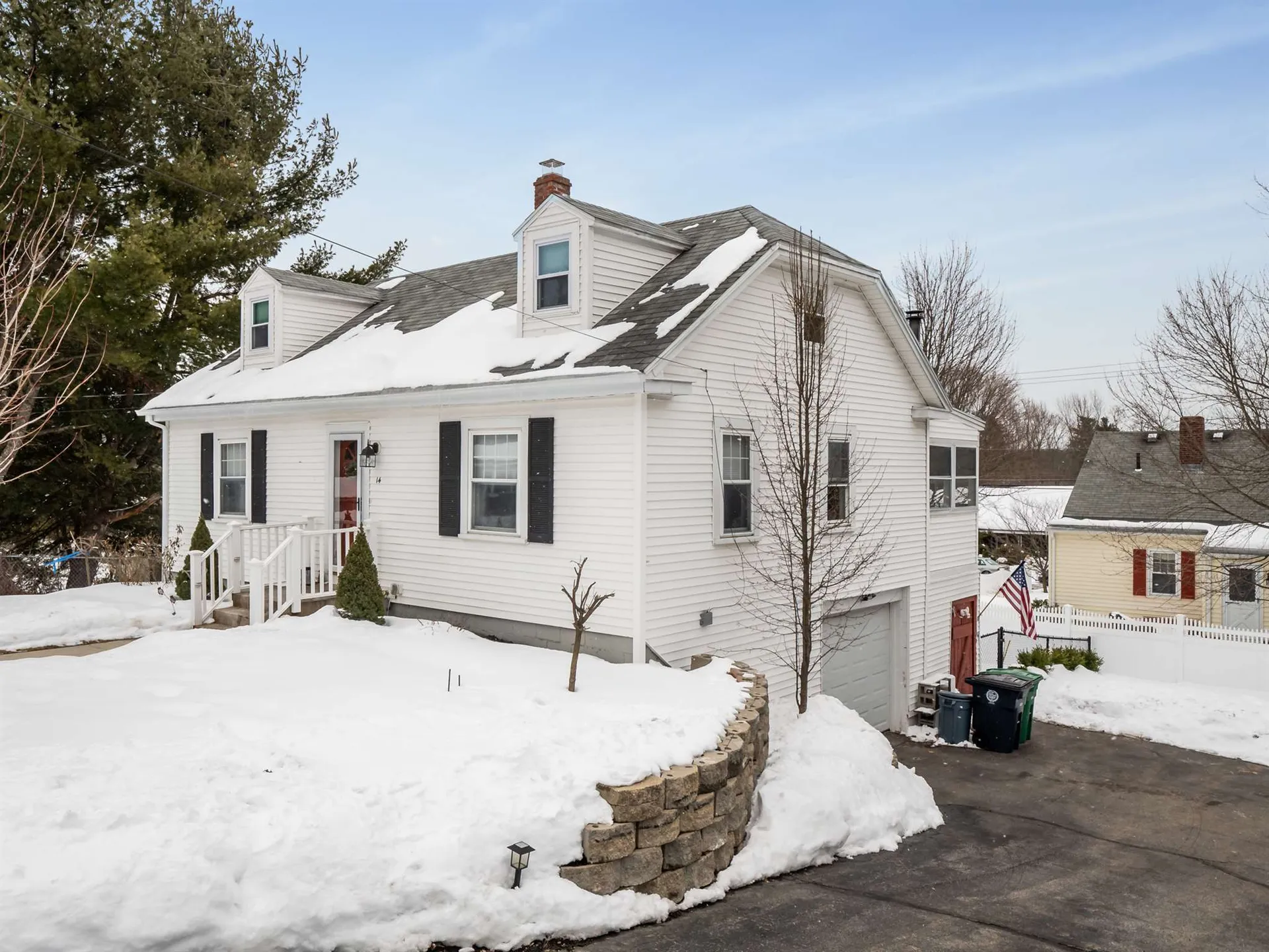 14 Sims Street Nashua NH 03063