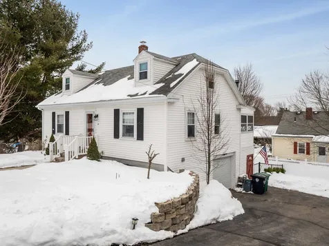 14 Sims Street Nashua NH 03063