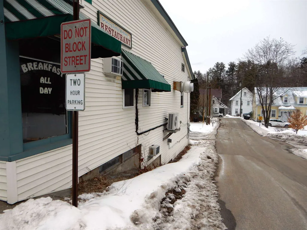 71 North Main Street Franklin NH 03235
