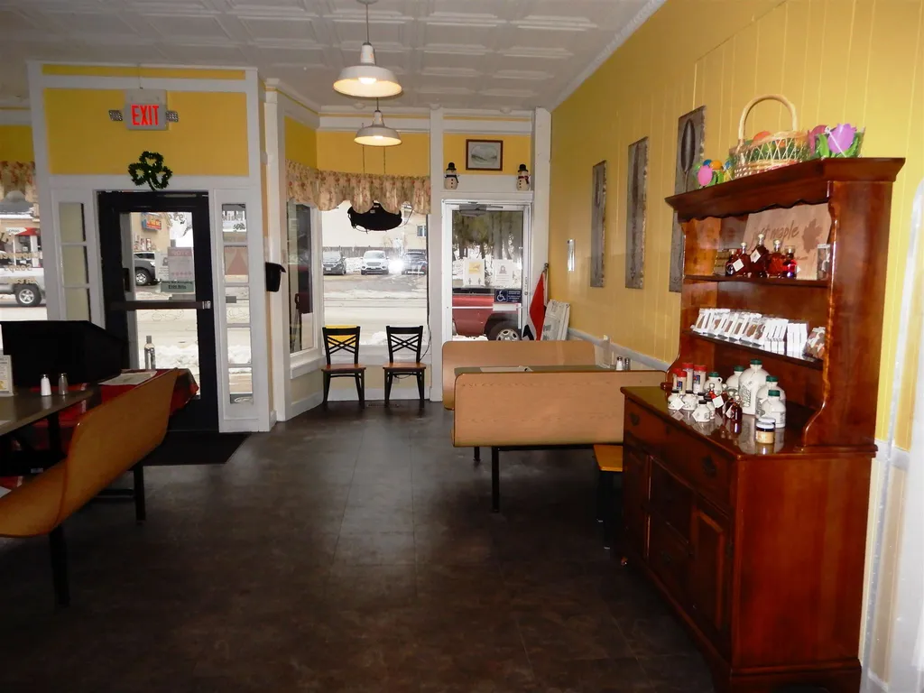 71 North Main Street Franklin NH 03235