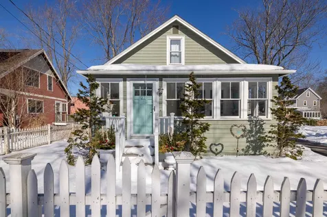 27 Thaxter Road Portsmouth NH 03801