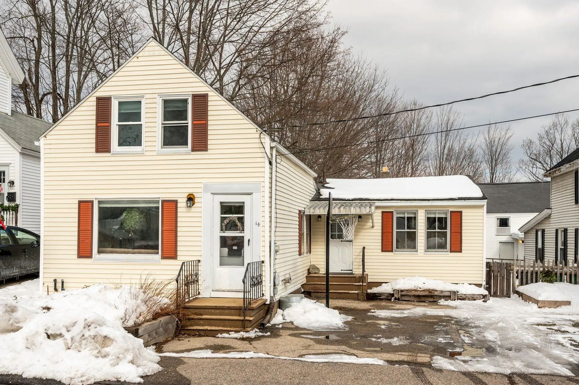 14 Portland Street Somersworth NH 03878