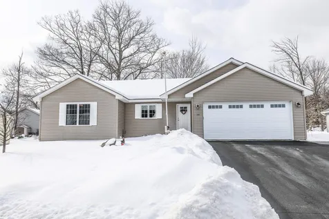 28 Linny Lane Laconia NH 03246
