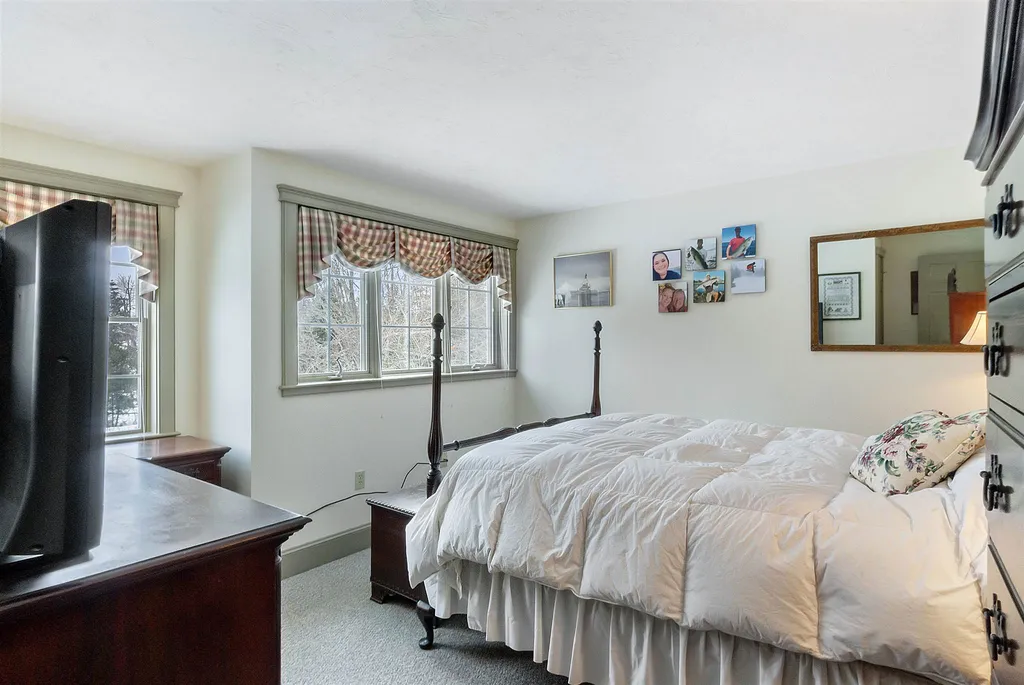 123 Dewitt Drive Alton NH 03809
