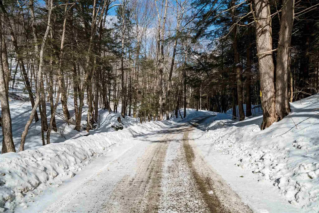 00-A Starbuck Road Pomfret VT 05053