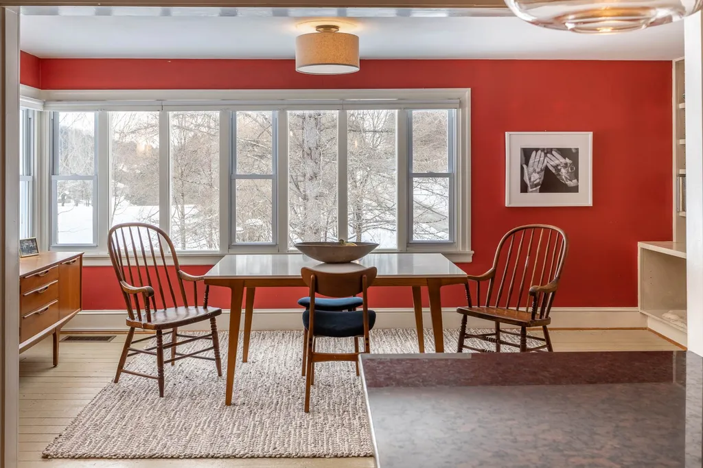 1443 Quechee West Hartford Road Hartford VT 05001