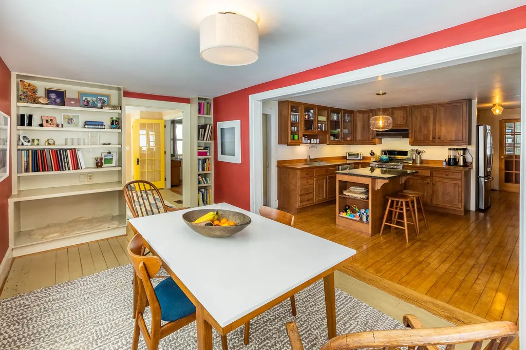 1443 Quechee West Hartford Road Hartford VT 05001