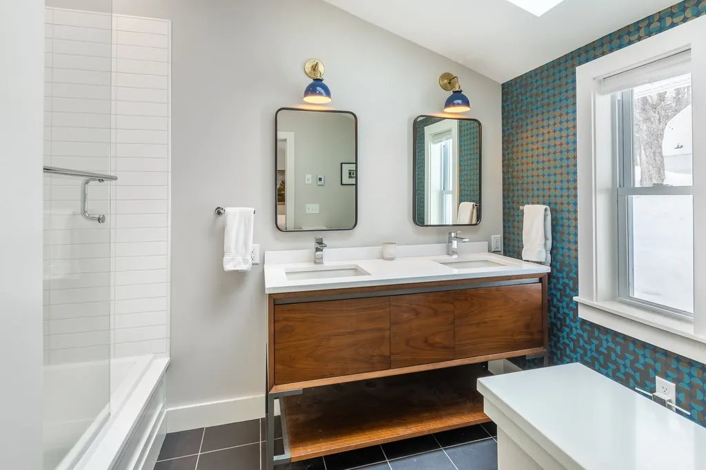 1443 Quechee West Hartford Road Hartford VT 05001