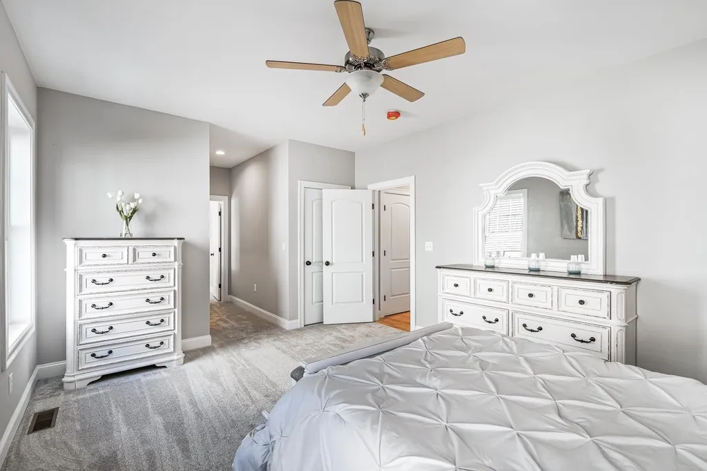 5 Del Ray Drive Windham NH 03087