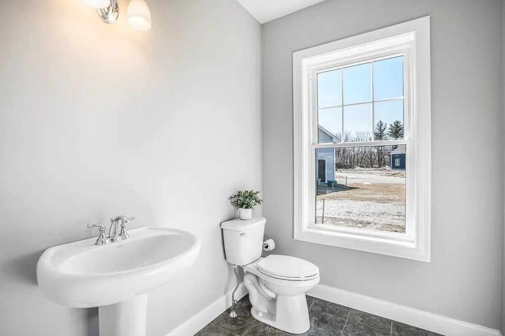 5 Del Ray Drive Windham NH 03087
