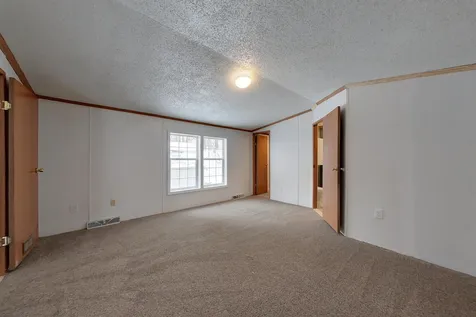 4 Emerald Drive Merrimack NH 03054