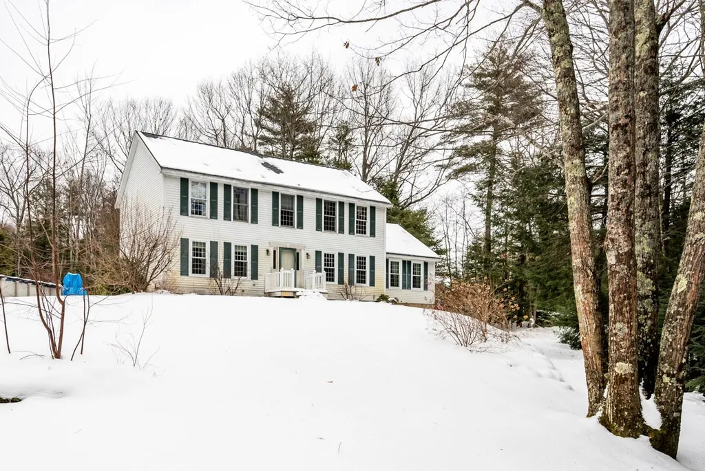 54 Highland Ridge Road Barrington NH 03825
