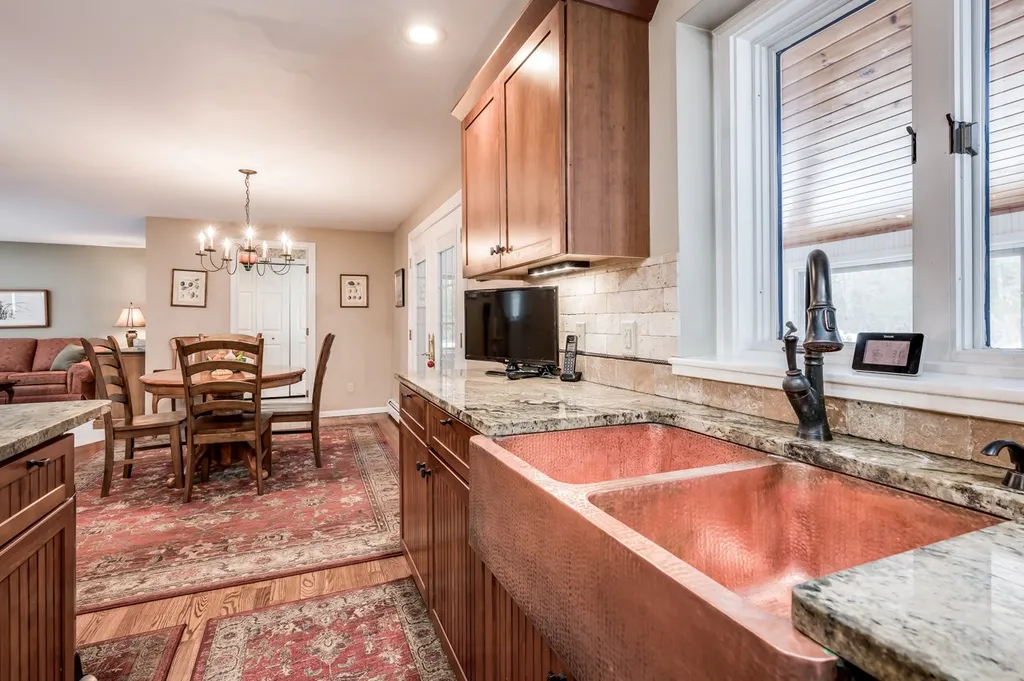 54 Highland Ridge Road Barrington NH 03825