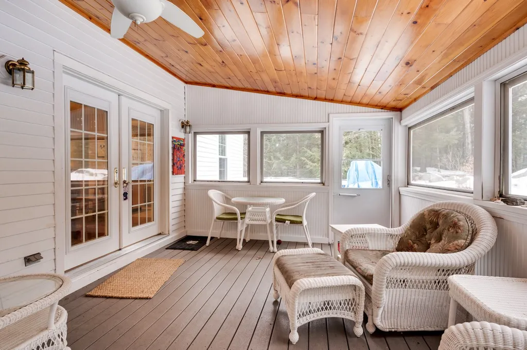 54 Highland Ridge Road Barrington NH 03825