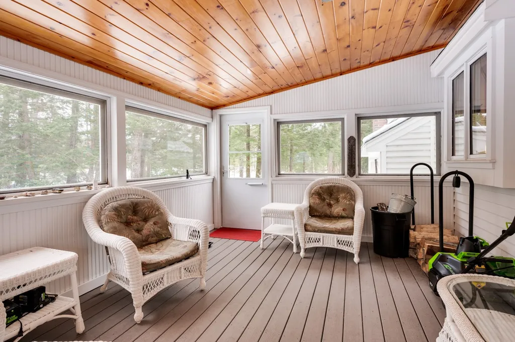 54 Highland Ridge Road Barrington NH 03825