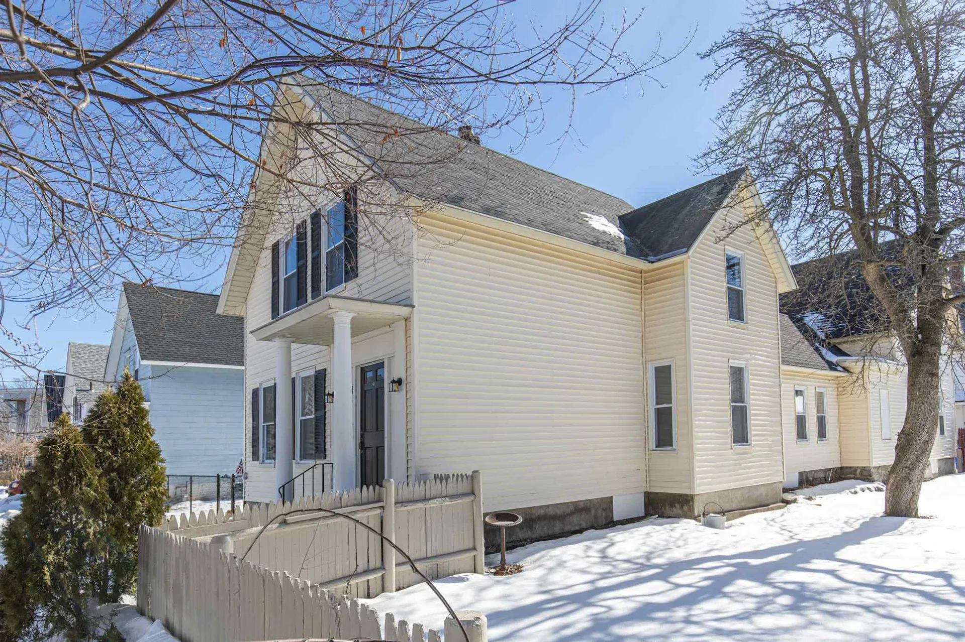 181 Laurel Street Manchester NH 03103