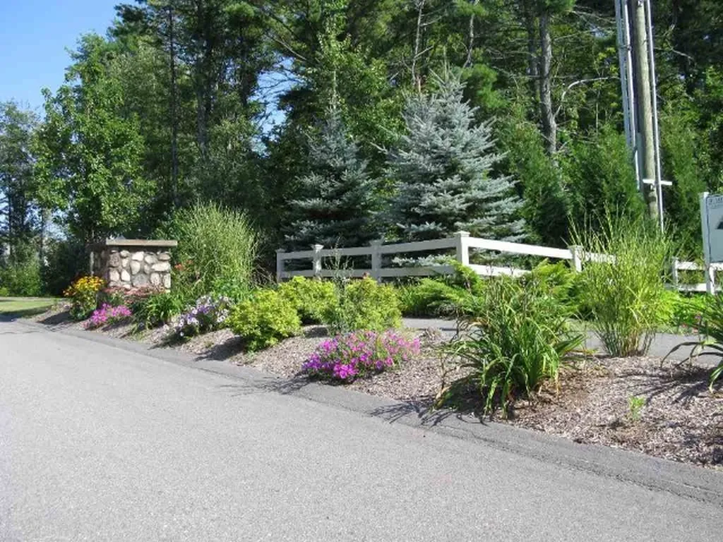 242 Turner Way Laconia NH 03246