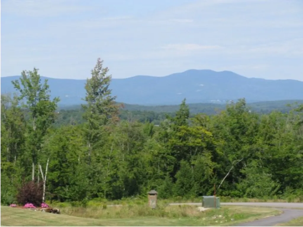 242 Turner Way Laconia NH 03246