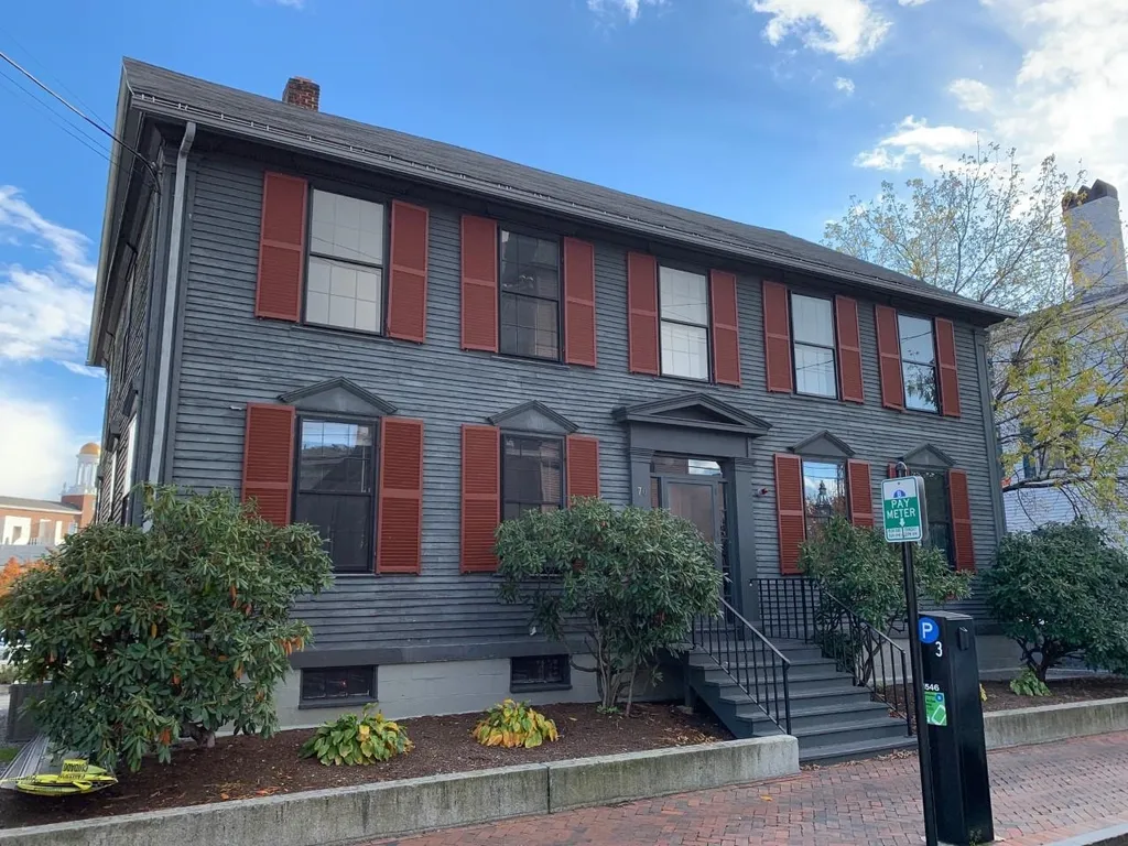 70 Court Street Portsmouth NH 03801