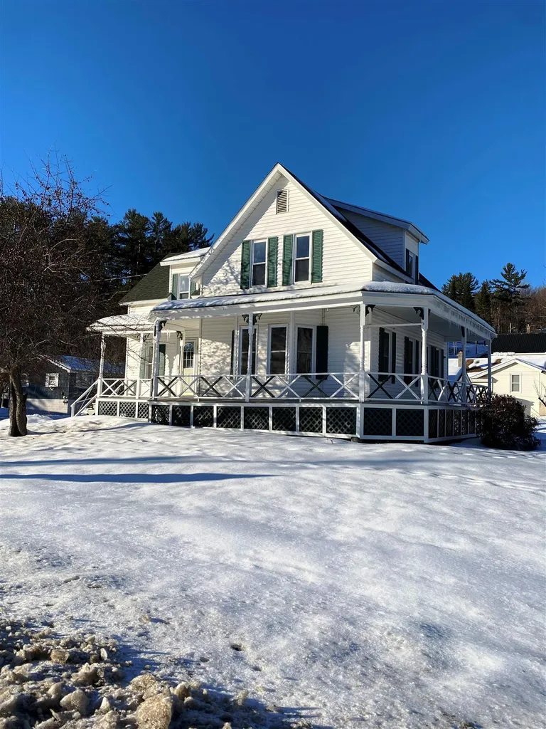 4 Hill Street Littleton NH 03561